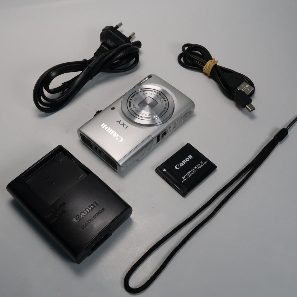 Canon IXUS 105 / SD1300 IS + Nikon Coolpix S3600 + Canon IXUS 115 + Canon IXY 110F – Camera Bundle