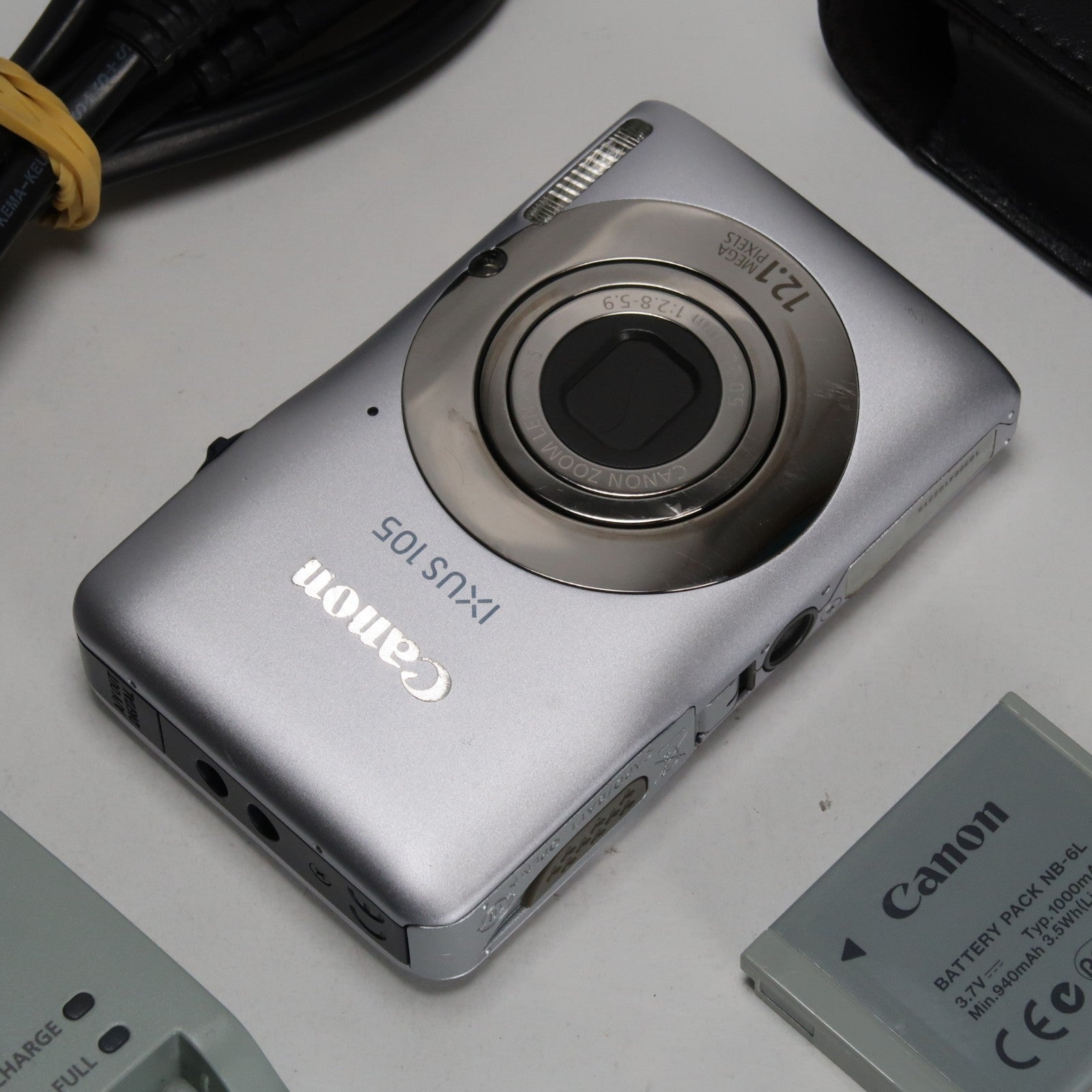 Canon IXUS 105 / SD1300 IS + Nikon Coolpix S3600 + Canon IXUS 115 + Canon IXY 110F – Camera Bundle