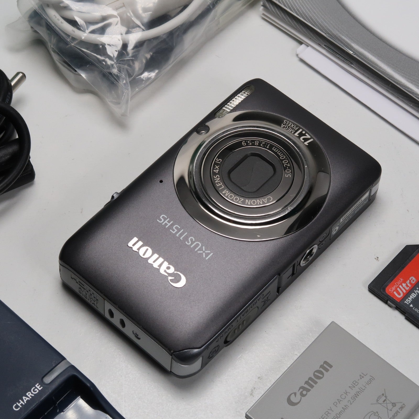 Canon IXUS 105 / SD1300 IS + Nikon Coolpix S3600 + Canon IXUS 115 + Canon IXY 110F – Camera Bundle