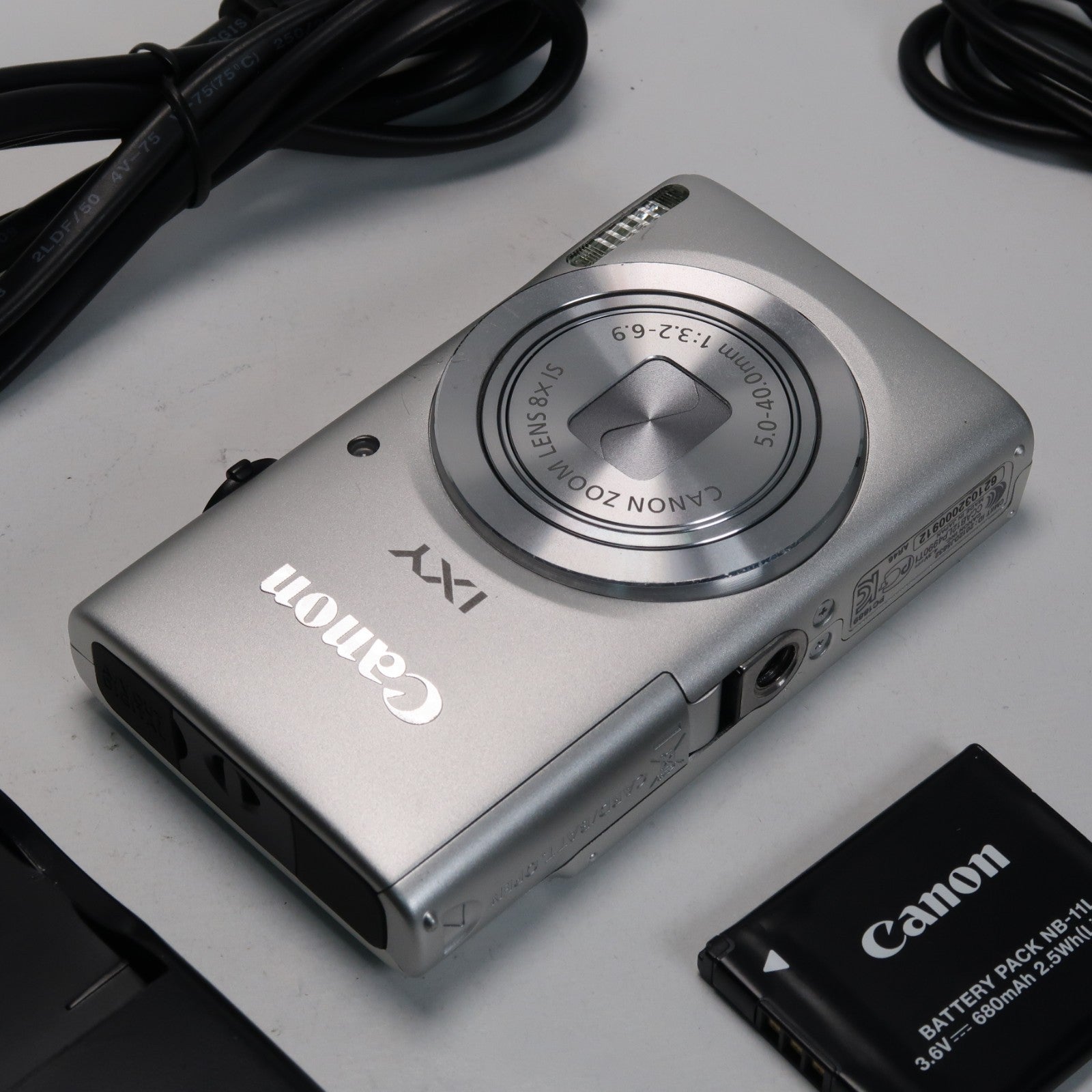 Canon IXUS 105 / SD1300 IS + Nikon Coolpix S3600 + Canon IXUS 115 + Canon IXY 110F – Camera Bundle