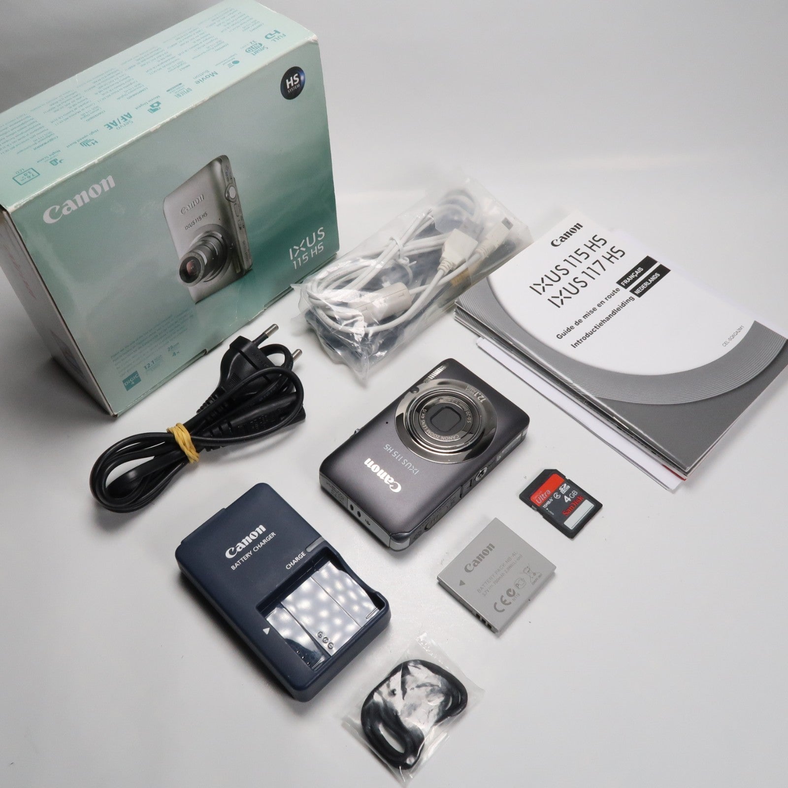 Canon IXUS 105 / SD1300 IS + Nikon Coolpix S3600 + Canon IXUS 115 + Canon IXY 110F – Camera Bundle