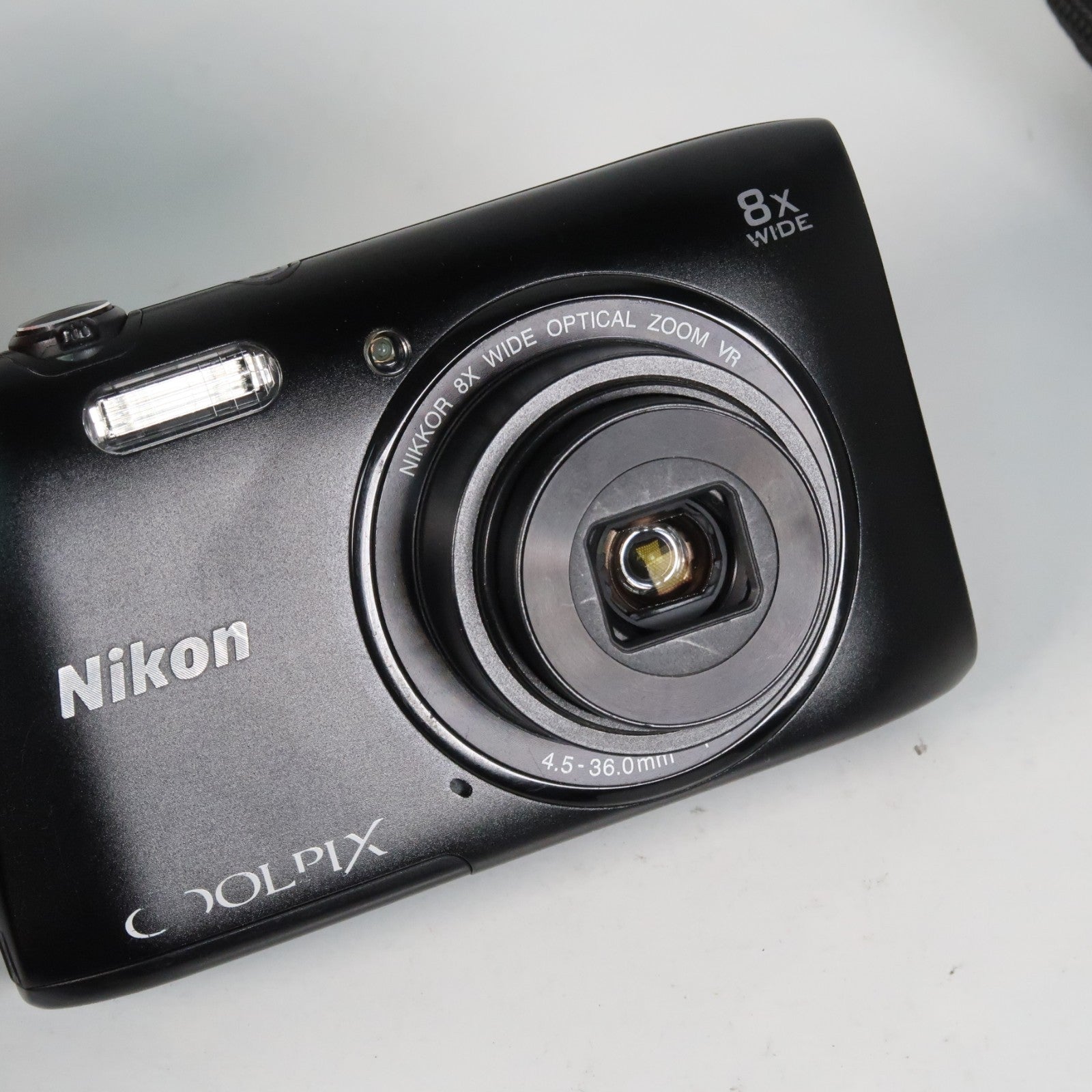 Canon IXUS 105 / SD1300 IS + Nikon Coolpix S3600 + Canon IXUS 115 + Canon IXY 110F – Camera Bundle