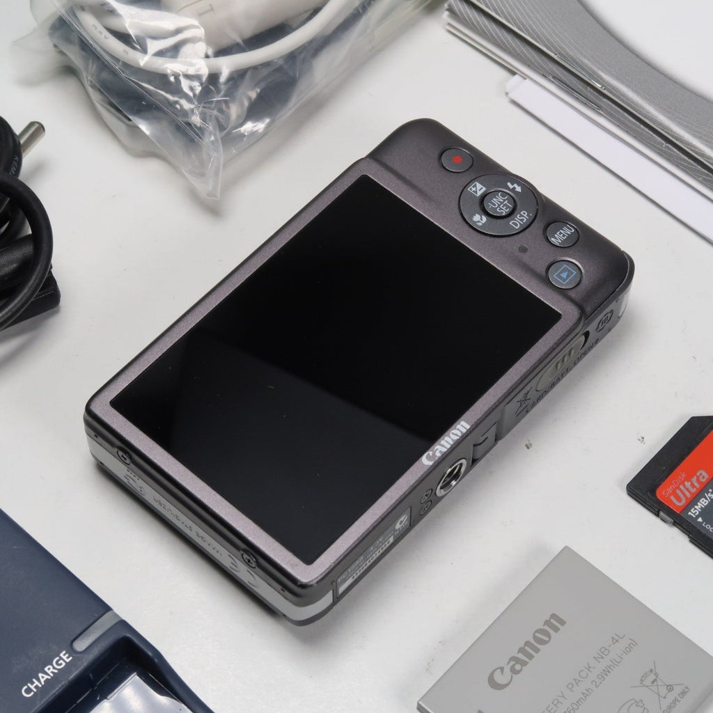 Canon IXUS 105 / SD1300 IS + Nikon Coolpix S3600 + Canon IXUS 115 + Canon IXY 110F – Camera Bundle