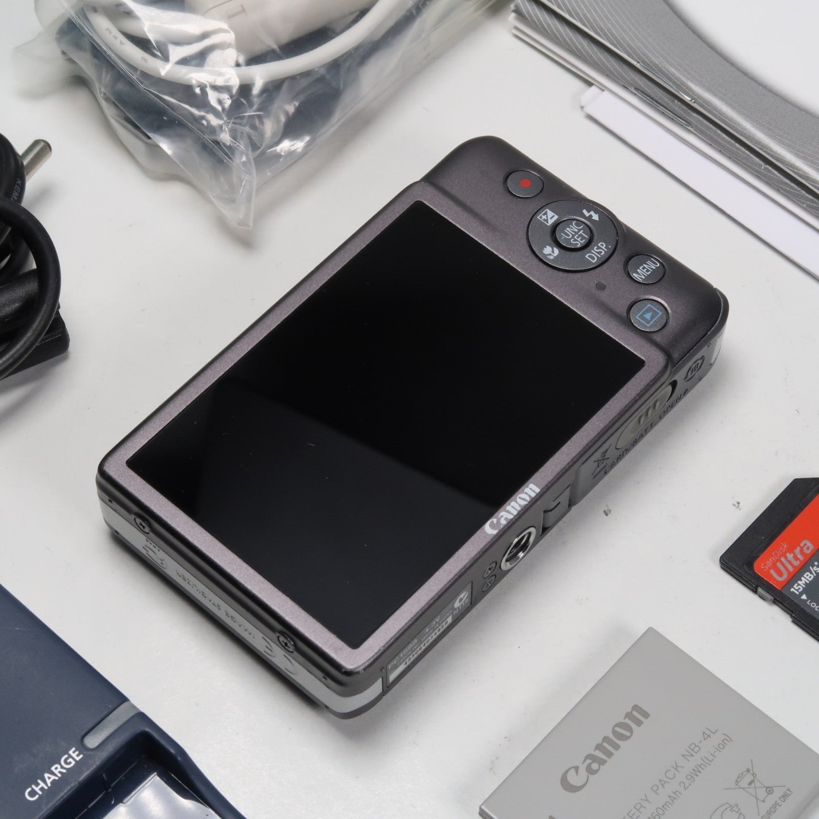 Canon IXUS 105 / SD1300 IS + Nikon Coolpix S3600 + Canon IXUS 115 + Canon IXY 110F – Camera Bundle